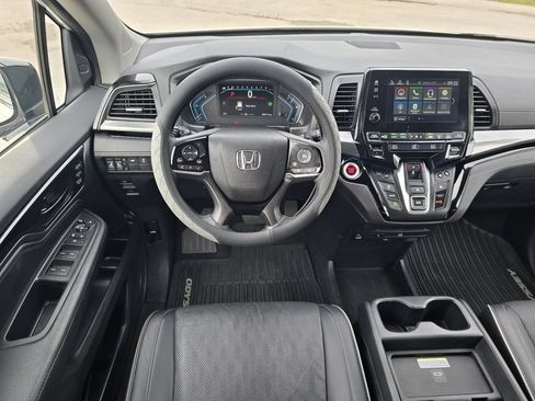 Used 2023 Honda Odyssey Elite image 14