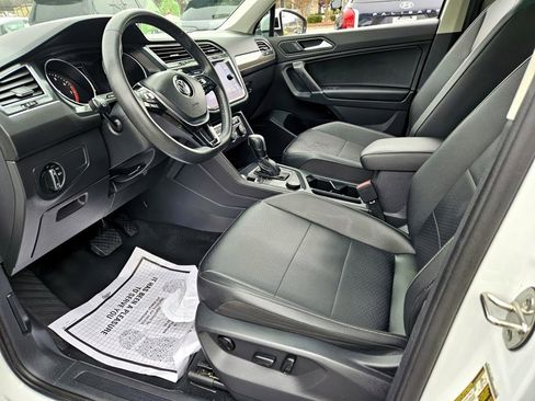 Used 2020 Volkswagen Tiguan SE image 7