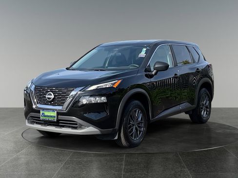 Used 2023 Nissan Rogue S AWD/4WD image 4