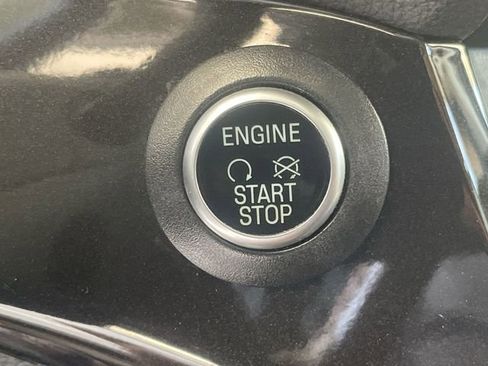 Used 2019 Ford Escape SEL FWD image 16