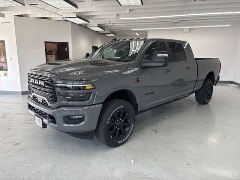 New 2026 RAM 3500 Laramie AWD/4WD image 3