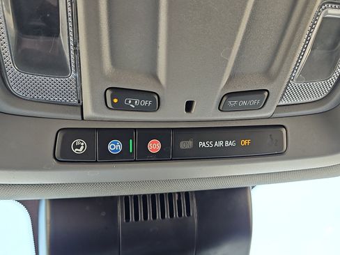 Used 2025 GMC Sierra 1500 SLT RWD image 20