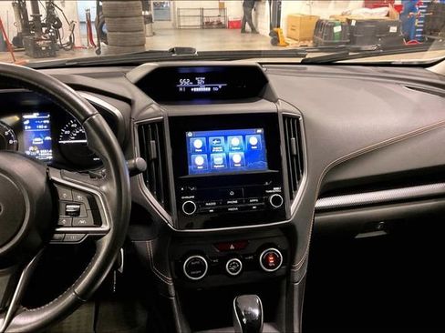 Used 2020 Subaru Crosstrek 2.0i Premium image 6