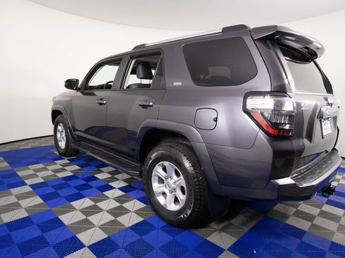 Used 2023 Toyota 4Runner SR5 Premium image 7