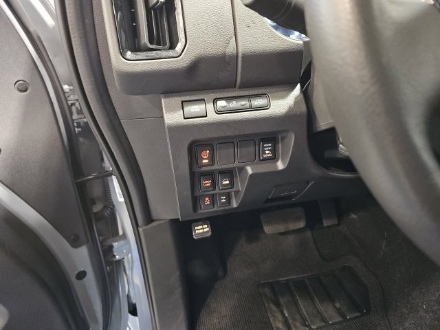 Certified 2025 Nissan Frontier PRO-4X w/ Pro Premium Package AWD/4WD image 12