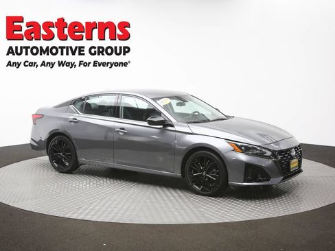 Used 2023 Nissan Altima 2.5 SR FWD image 47