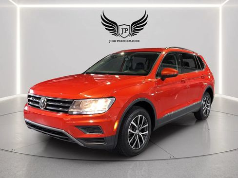 Used 2018 Volkswagen Tiguan SEL FWD image 32