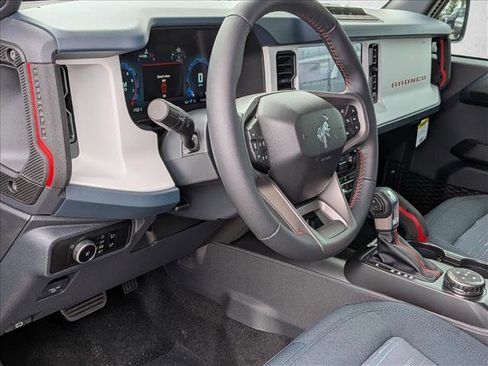 New 2026 Ford Bronco Heritage Edition AWD/4WD image 3
