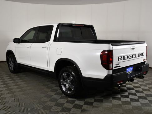 Used 2024 Honda Ridgeline TrailSport image 8
