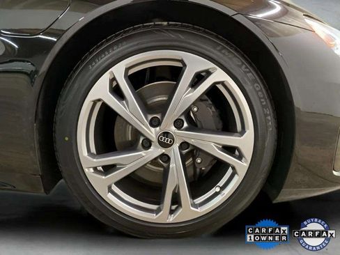 Used 2023 Audi e-tron GT Premium Plus image 31