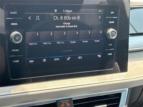 New 2025 Volkswagen Taos SE image 13