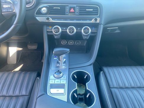 Used 2022 Genesis G70 2.0T w/ Prestige Package AWD/4WD image 11