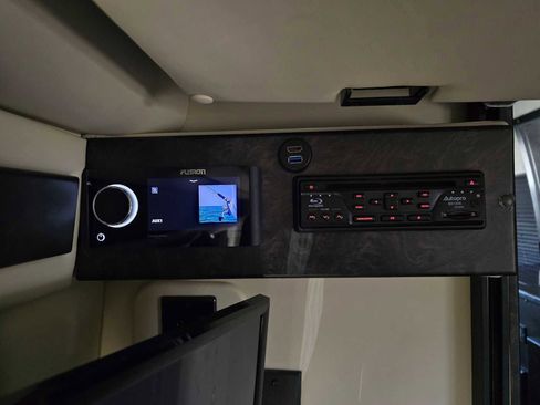 Used 2019 Mercedes-Benz Sprinter 170 image 31