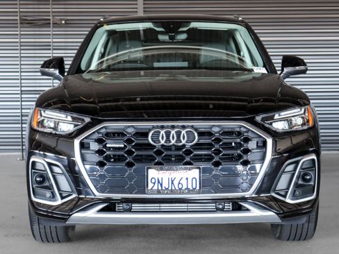 Used 2023 Audi Q5 2.0T Premium w/ Convenience Package AWD/4WD image 12
