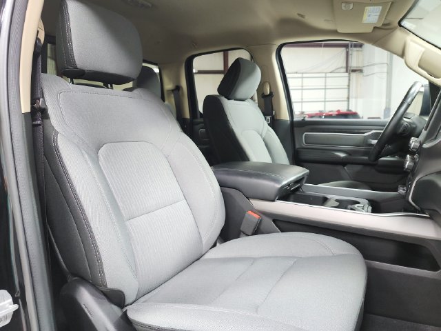 Used 2020 RAM 1500 Big Horn AWD/4WD image 37