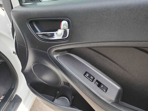 Used 2016 Kia Forte LX FWD image 26
