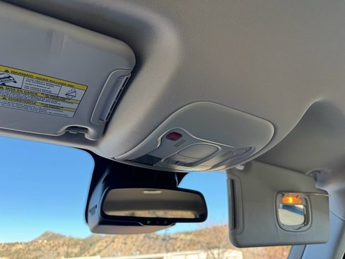 Used 2019 Jeep Renegade Trailhawk w/ UConnect 8.4 Nav Group image 27