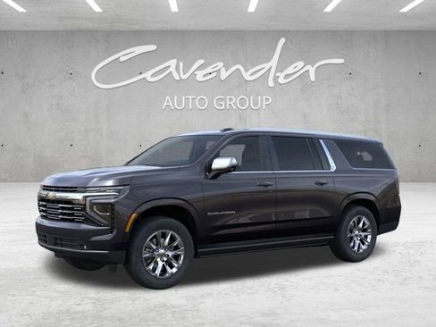 New 2026 Chevrolet Suburban Premier image 2