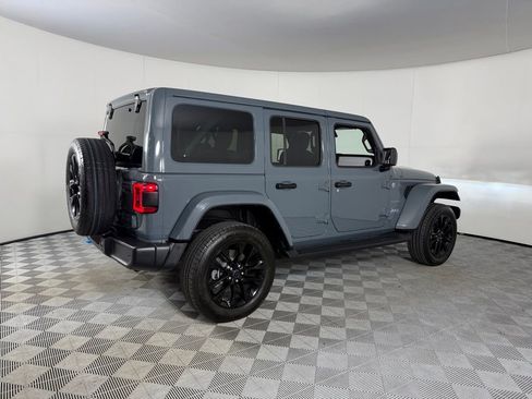Used 2024 Jeep Wrangler Unlimited Sahara w/ Safety Group AWD/4WD image 5