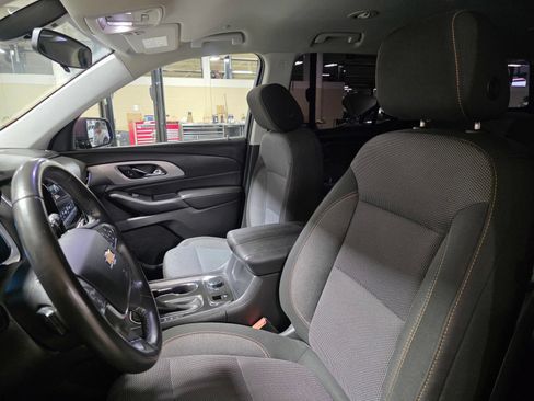 Used 2018 Chevrolet Traverse LT FWD image 23