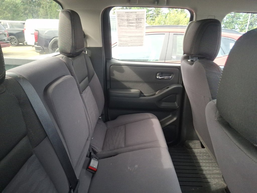 Used 2023 Nissan Frontier SV w/ Technology Package RWD image 15