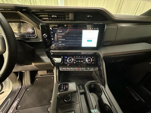 Used 2025 GMC Sierra 1500 AT4 AWD/4WD image 28