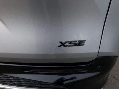 Certified 2025 Toyota Sienna XSE image 34