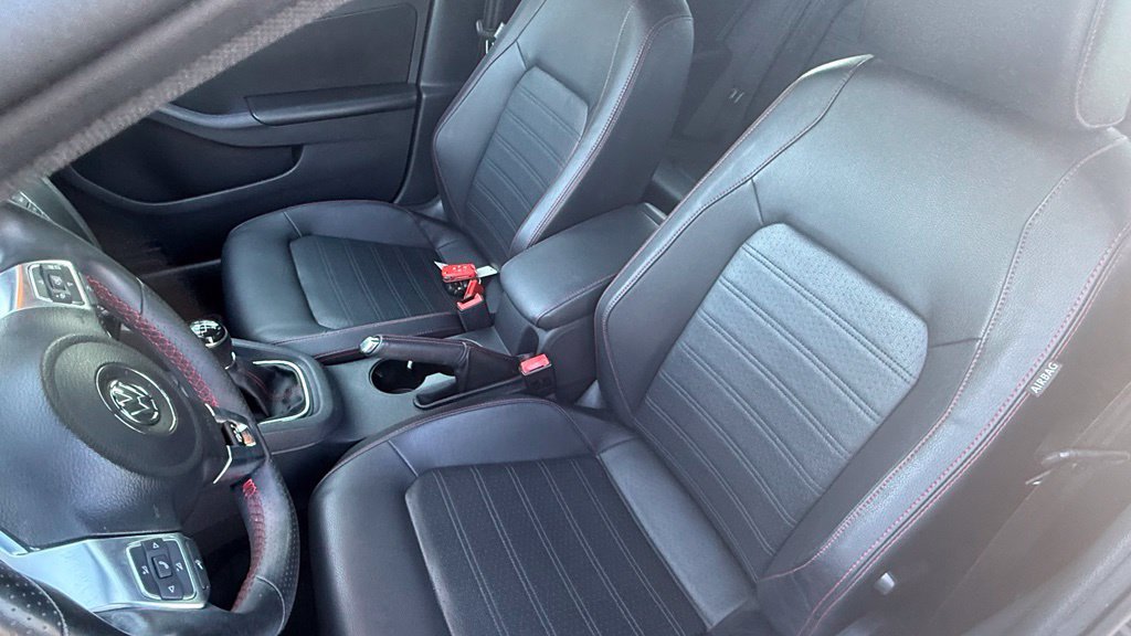 Used 2013 Volkswagen Jetta GLI FWD image 12