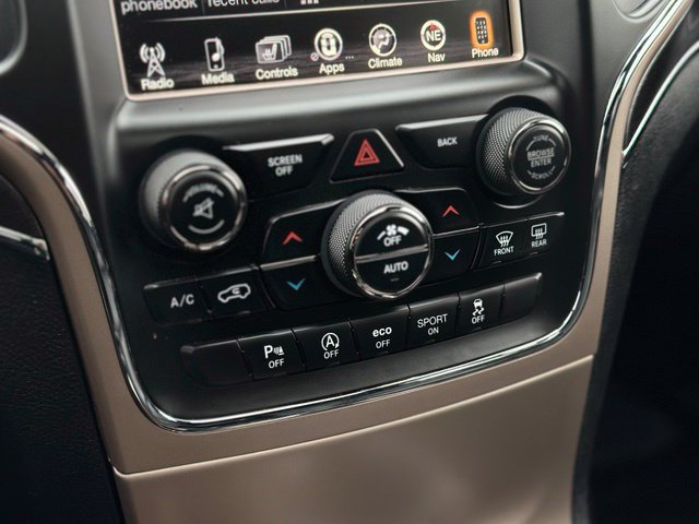 Used 2017 Jeep Grand Cherokee Limited AWD/4WD image 14
