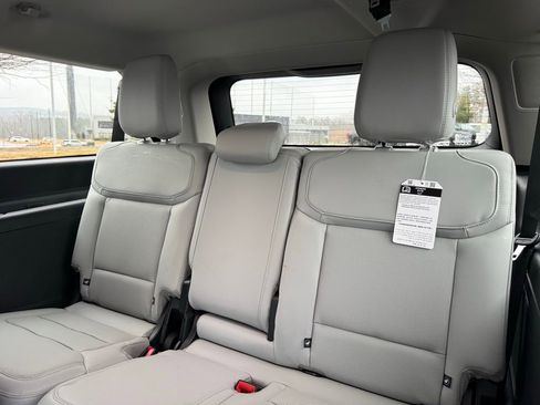 New 2026 Ford Expedition Max Platinum w/ Driver's Package image 29