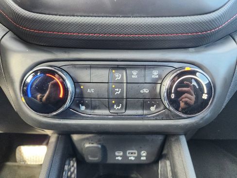 Used 2022 Chevrolet TrailBlazer RS AWD/4WD image 26