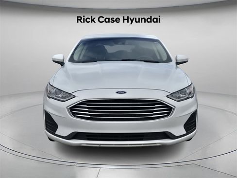 Used 2020 Ford Fusion SE image 5