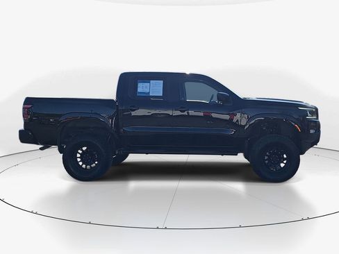 Used 2023 Nissan Frontier SV w/ Midnight Edition Package image 3
