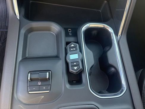 Used 2024 GMC Sierra 3500 Denali w/ Denali Reserve Package image 16