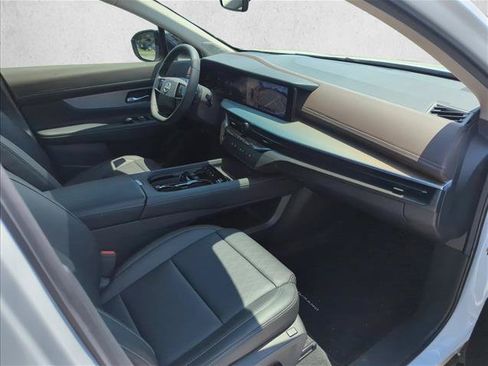 Used 2025 Nissan Murano Platinum w/ Cargo Package AWD/4WD image 21