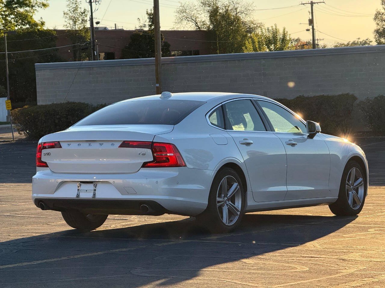 Used 2017 Volvo S90 T5 Momentum w/ Convenience Package FWD image 5