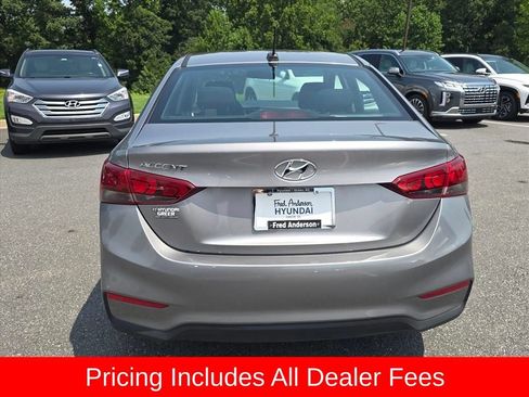 Used 2022 Hyundai Accent SE FWD image 4
