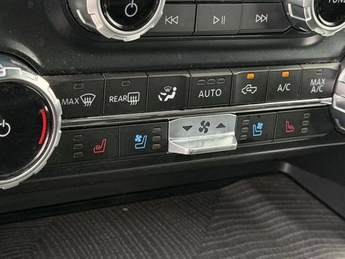Used 2023 Ford F150 Platinum AWD/4WD image 18
