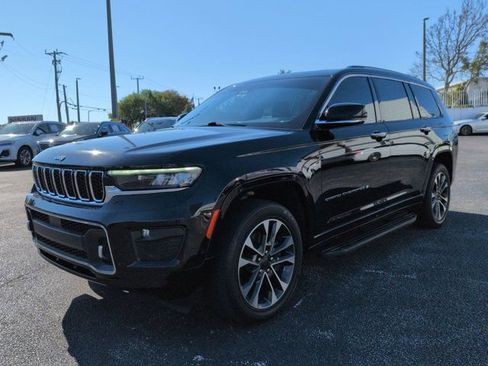 Used 2021 Jeep Grand Cherokee L Overland w/ Luxury Tech Group IV AWD/4WD image 9