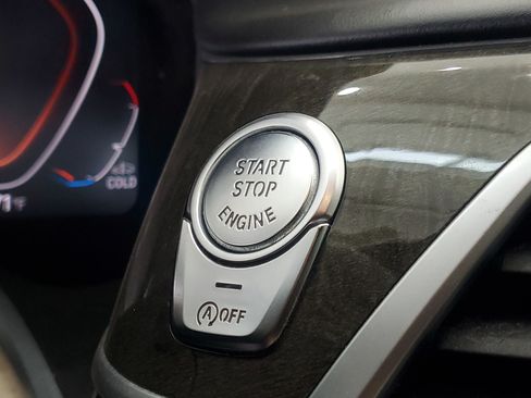 Used 2022 BMW 750Li xDrive AWD/4WD image 29