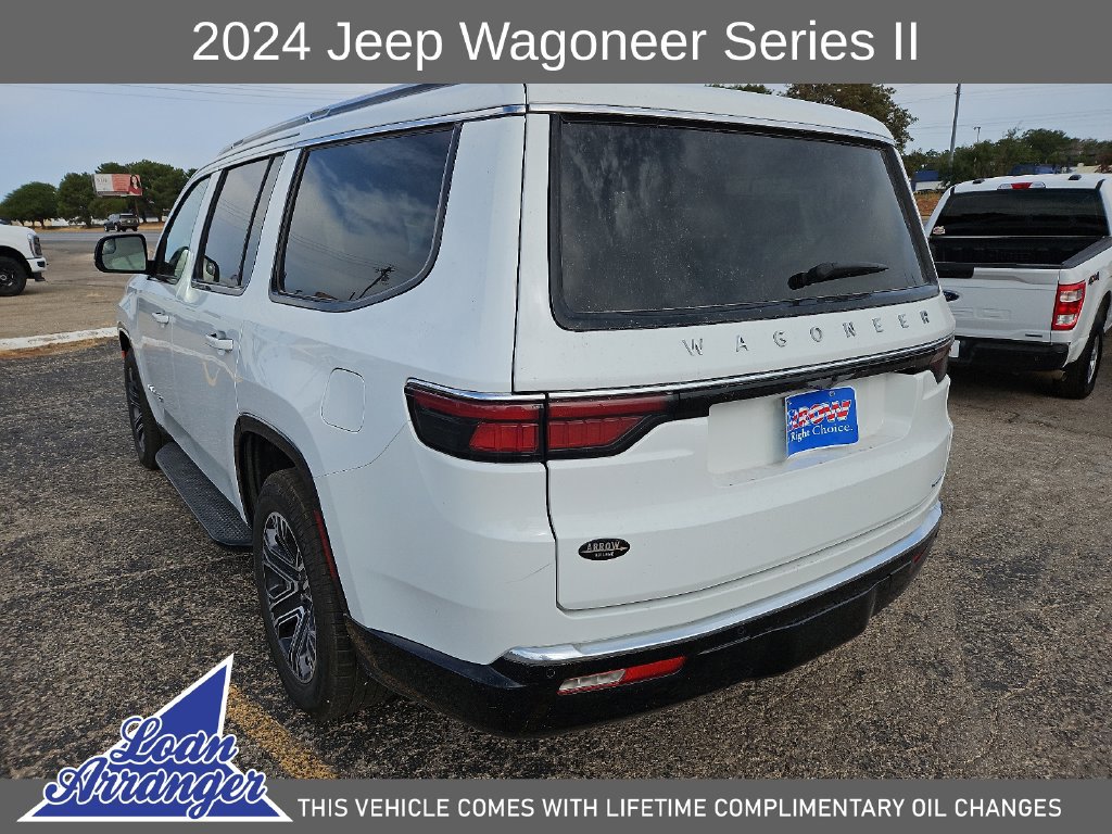 Used 2024 Jeep Wagoneer Series II w/ Flexible Seating Group RWD image 9