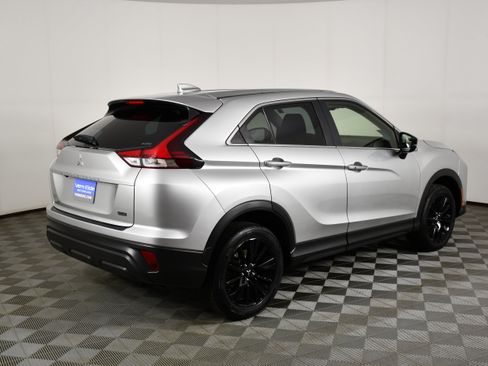 Used 2024 Mitsubishi Eclipse Cross LE AWD/4WD image 5