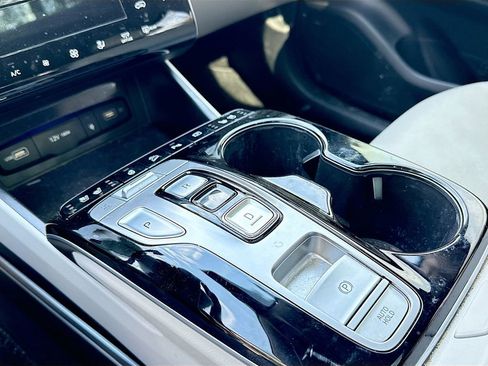 Used 2023 Hyundai Tucson Limited image 19