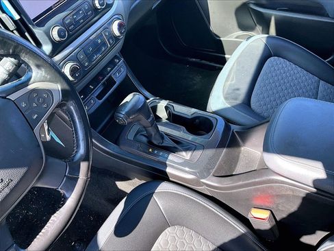 Used 2017 Chevrolet Colorado Z71 image 13