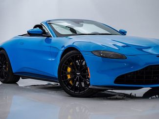 Used 2023 Aston Martin V8 Vantage Roadster RWD video 2