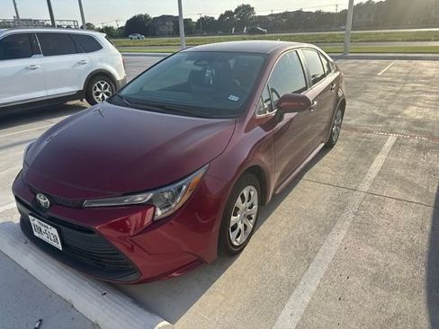 Used 2026 Toyota Corolla LE FWD image 2