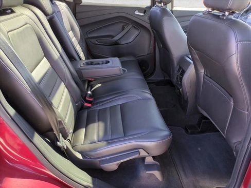 Used 2019 Ford Escape Titanium image 22