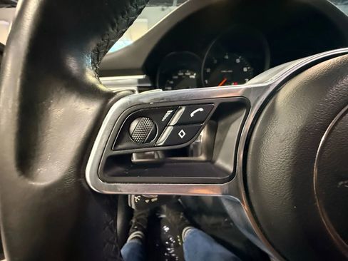 Used 2018 Porsche Macan Sport Edition image 23