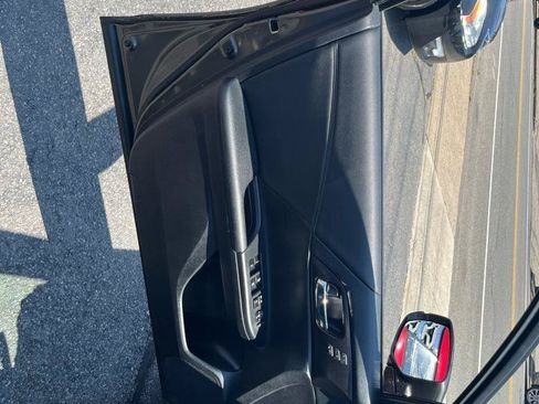 Used 2015 Honda Accord EX-L image 31