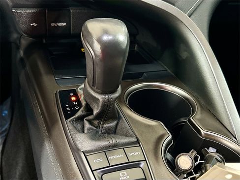Used 2022 Toyota Camry XSE image 14